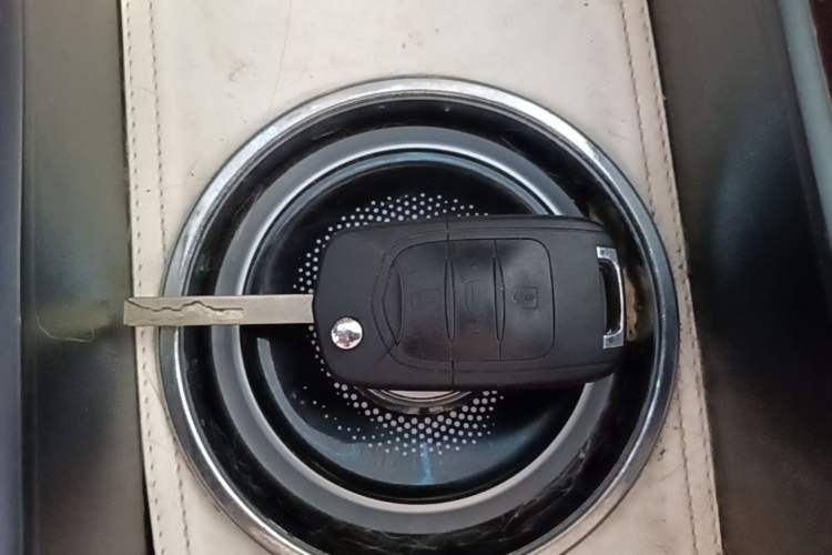 Used Wuling Bingo 2023 203km Light Edition Vehicle Key
