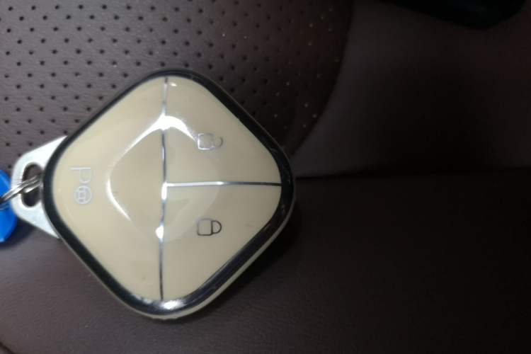 Used Wuling Bingo 2023 333 km Enjoyment Version Vehicle Key