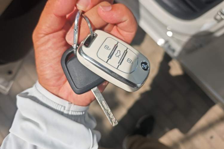 Used Wuling Bingo 2023 203km Light Edition Vehicle Key