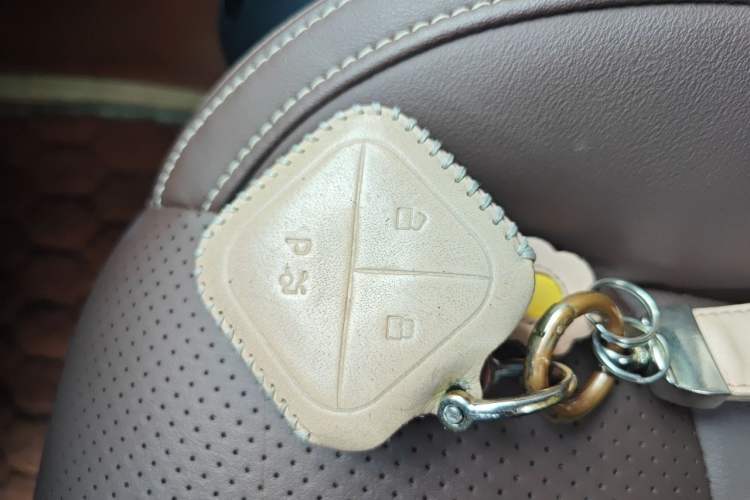 Used Wuling Bingo 2023 333 km Lingxi Connected Version Vehicle Key
