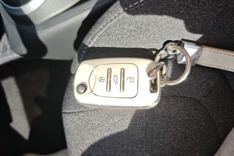 Used Wuling Bingo 2023 203km Light Edition Vehicle Key