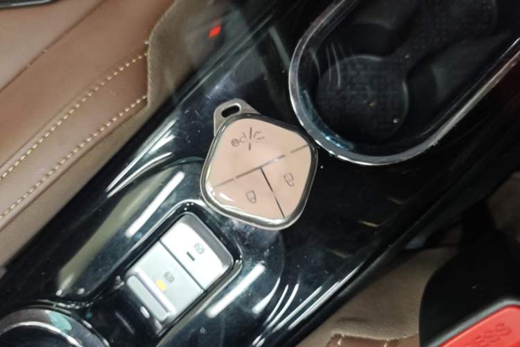 Used Wuling Bingo 2023 333 km Lingxi Connected+ Version Vehicle Key