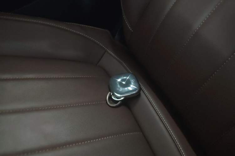 Used Wuling Bingo 2023 333 km Lingxi Connected+ Version Vehicle Key