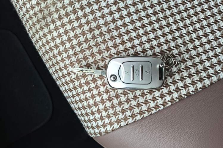 Used Wuling Bingo 2023 333 km Fast-Share Version Vehicle Key