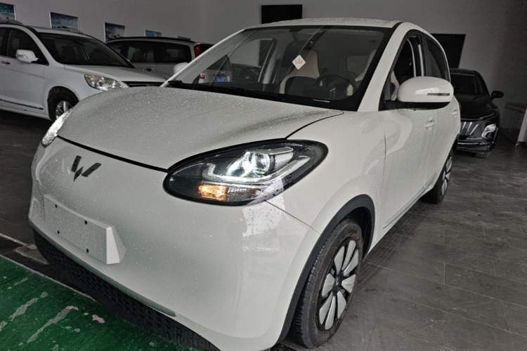 Used Wuling Bingo 2023 203km Light Edition Guazi used car, China used car export, Used car for sale, Used Wuling cars, Cheapest cars for sale, Electric vehicle, New energy car