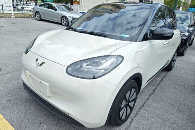 Ojetý Wuling Bingo 2023 333 km Lingxi Connected+ Version
