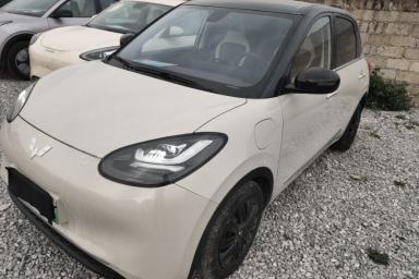 Used Wuling Bingo 2023 410 km Lingxi Deluxe Edition