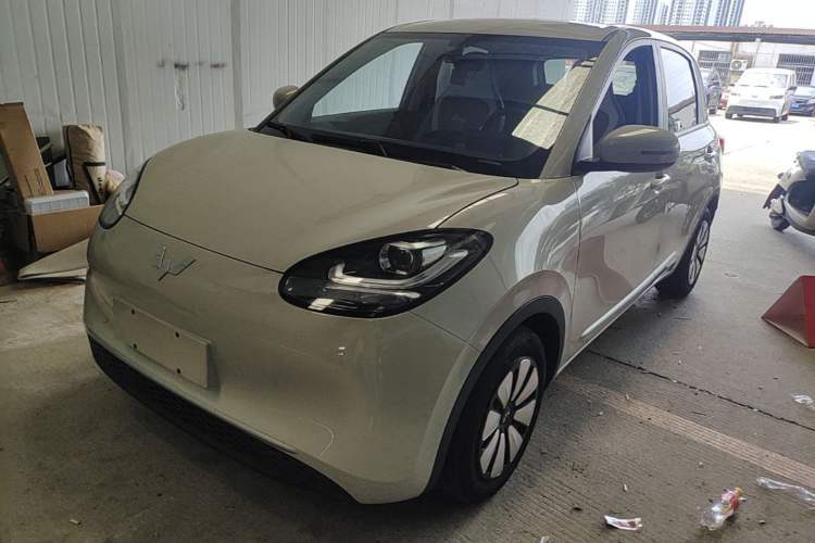 Used Wuling Bingo 2023 203km Light Edition Guazi used car, China used car export, Used car for sale, Used cars, Cheapest cars for sale