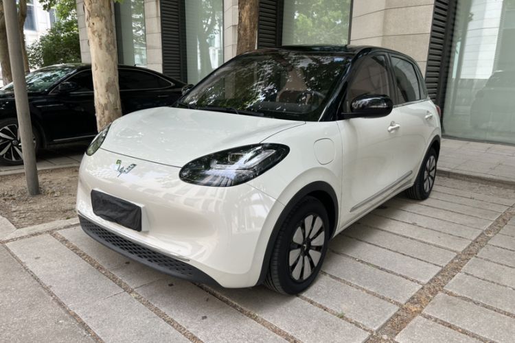 Used Wuling Bingo 2023 333 km Lingxi Connected Version Guazi used car, China used car export, Used car for sale, Used  cars, Cheapest cars for sale
