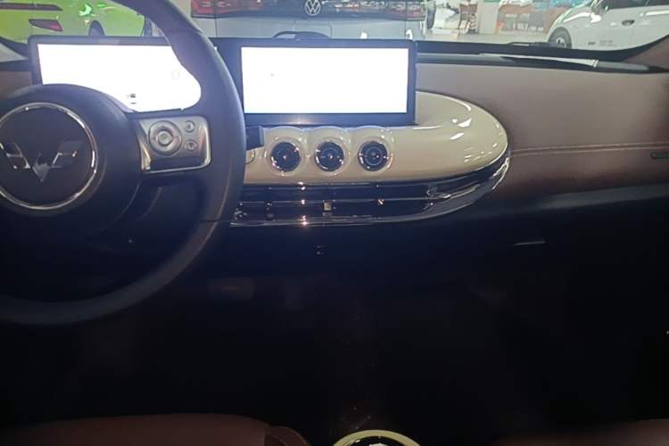 Used Wuling Bingo 2023 410 km Lingxi Deluxe Edition Audio And AC Panel