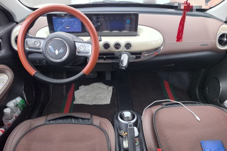 Used Wuling Bingo 2023 203km Comfort Edition Center Console