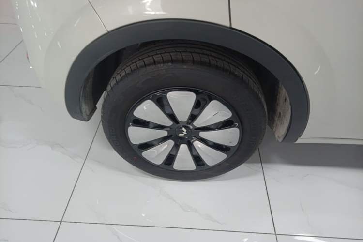 Used Wuling Bingo 2023 410 km Lingxi Deluxe Edition Exterior 5