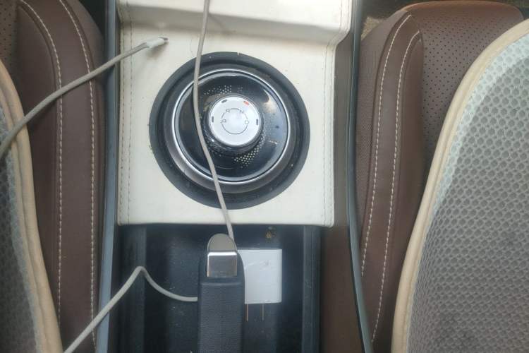 Used Wuling Bingo 2023 203km Comfort Edition Gear Lever