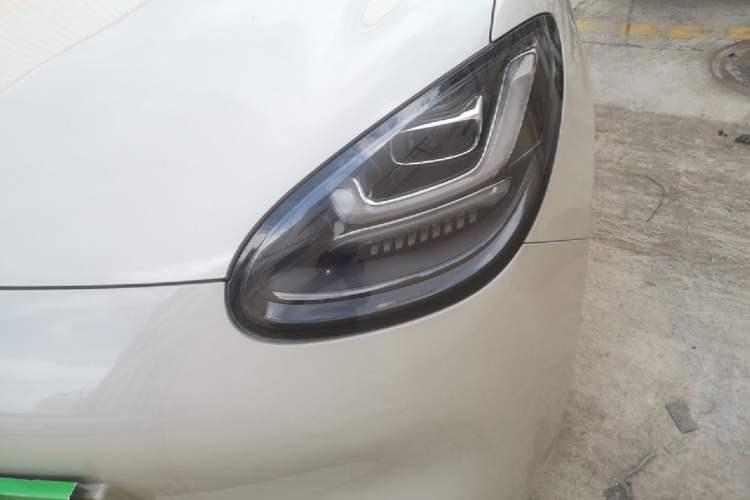 Used Wuling Bingo 2023 333 km Enjoyment Version Left Front Headlight
