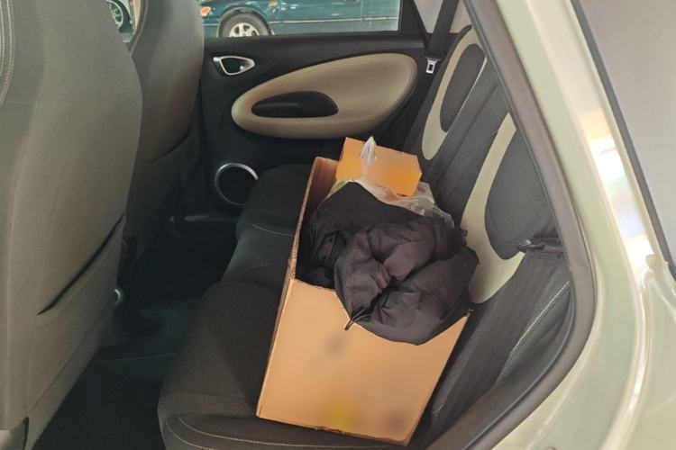 Used Wuling Bingo 2023 203km Light Edition Left Rear Seat