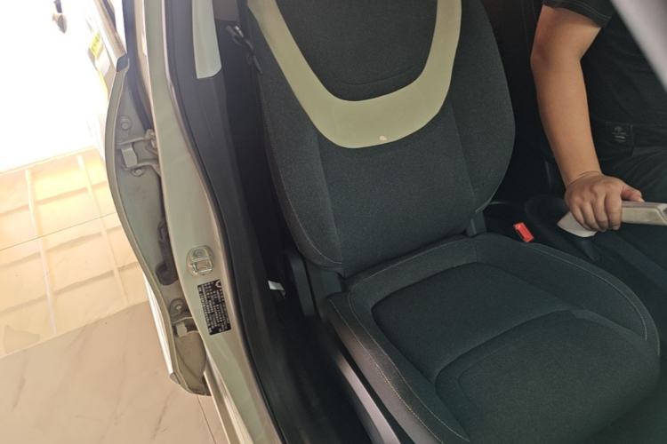 Used Wuling Bingo 2023 203km Light Edition Right Front Seat