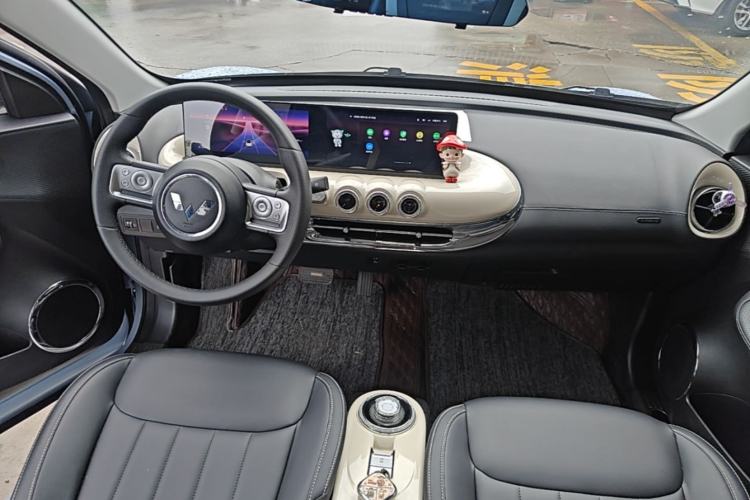 Used Wuling Bingo 2024 333 km Lingxi Connected Version Center Console