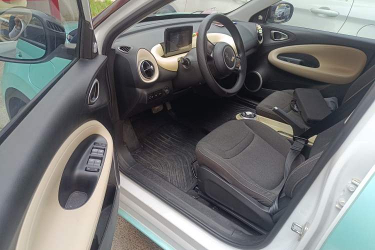 Used Wuling Bingo 2024 203km Light Edition Driver Seat