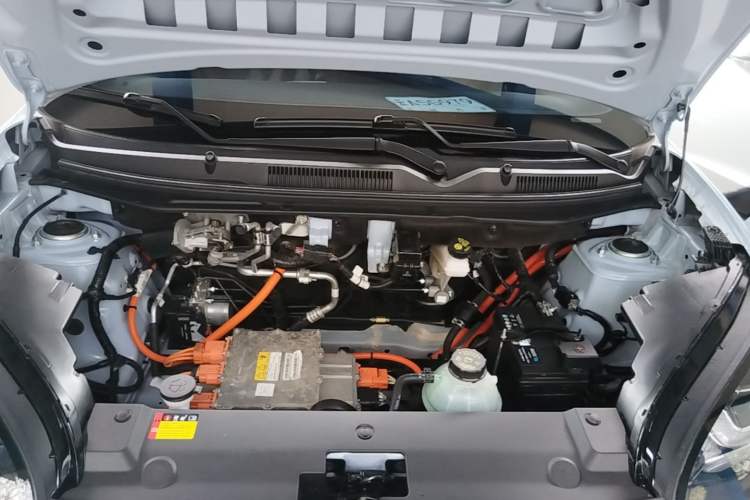 Used Wuling Bingo 2024 333 km Enjoyment Version Engine Bay