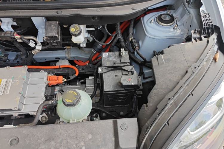 Used Wuling Bingo 2024 333 km Lingxi Connected Version Engine Bay Left