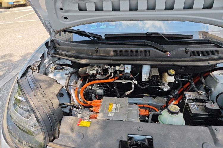 Used Wuling Bingo 2024 333 km Lingxi Connected Version Engine Bay Right