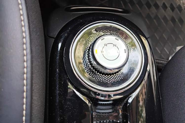 Used Wuling Bingo 2024 333 km Lingxi Connected Version Gear Lever