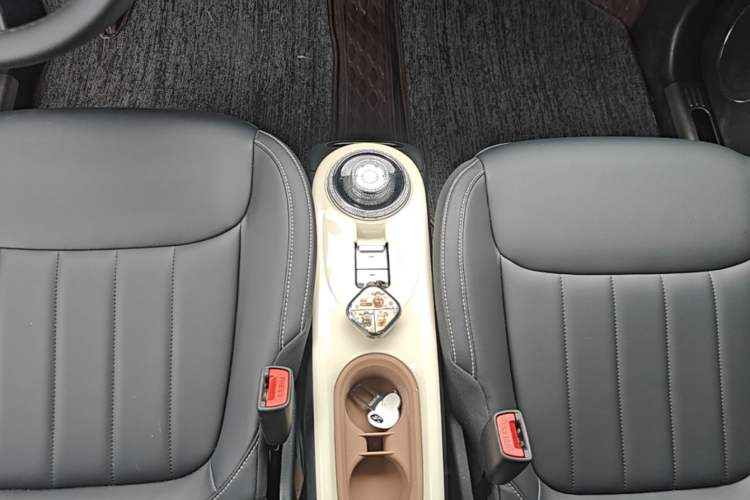 Used Wuling Bingo 2024 333 km Lingxi Connected Version Gear Lever