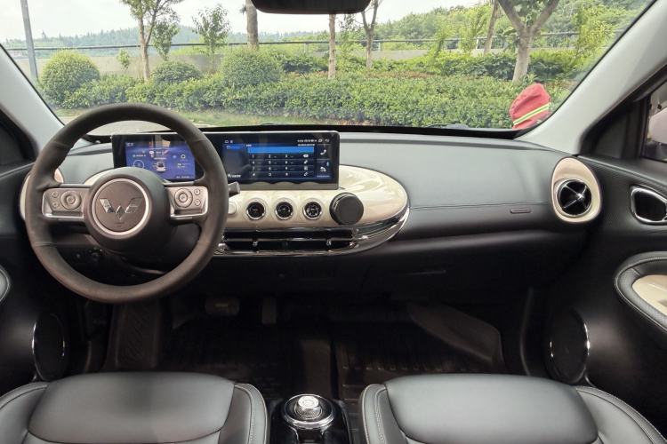 Used Wuling Bingo 2024 333 km Enjoyment Version Interior 2