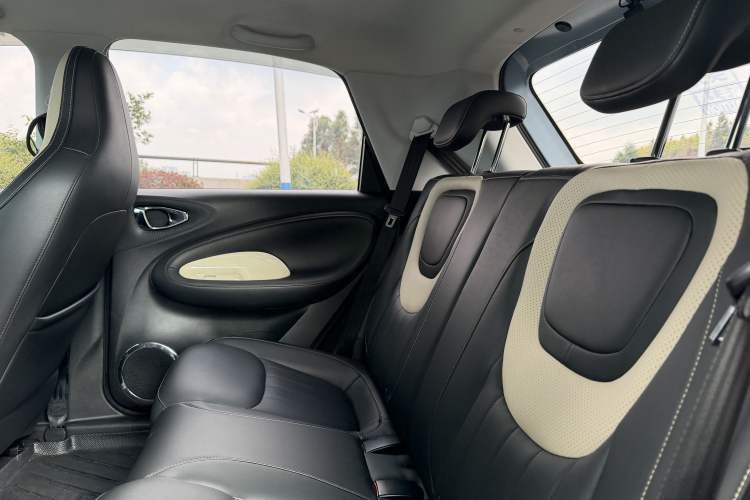 Used Wuling Bingo 2024 333 km Enjoyment Version Interior 9