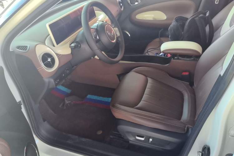 Used Wuling Bingo 2024 333 km Lingxi Connected Version Left Front Seat