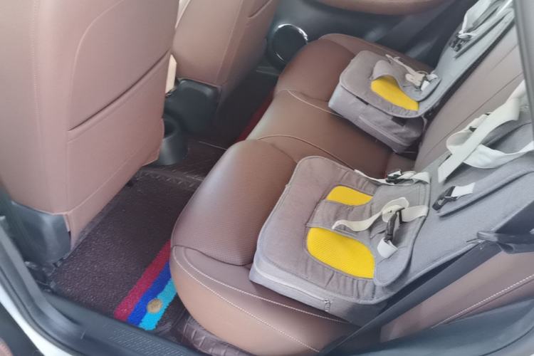 Used Wuling Bingo 2024 333 km Lingxi Connected Version Left Rear Seat