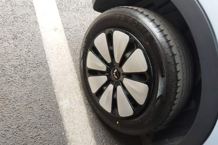 Used Wuling Bingo 2024 333 km Enjoyment Version Right Rear Wheel Hub
