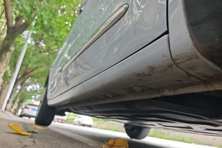 Used Wuling Bingo 2024 333 km Lingxi Connected Version Right Side Sill