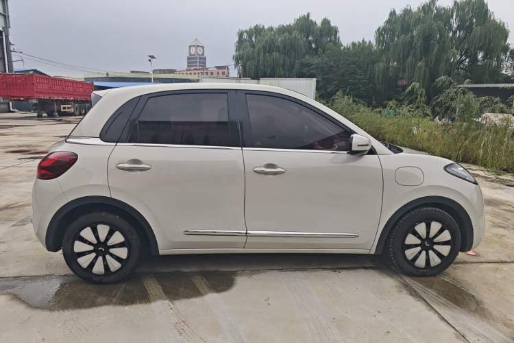 Used Wuling Bingo 2024 333 km Enjoyment Version Exterior 2