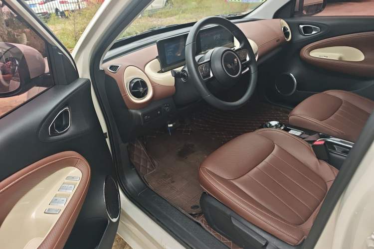 Used Wuling Bingo 2024 333 km Enjoyment Version Interior 2