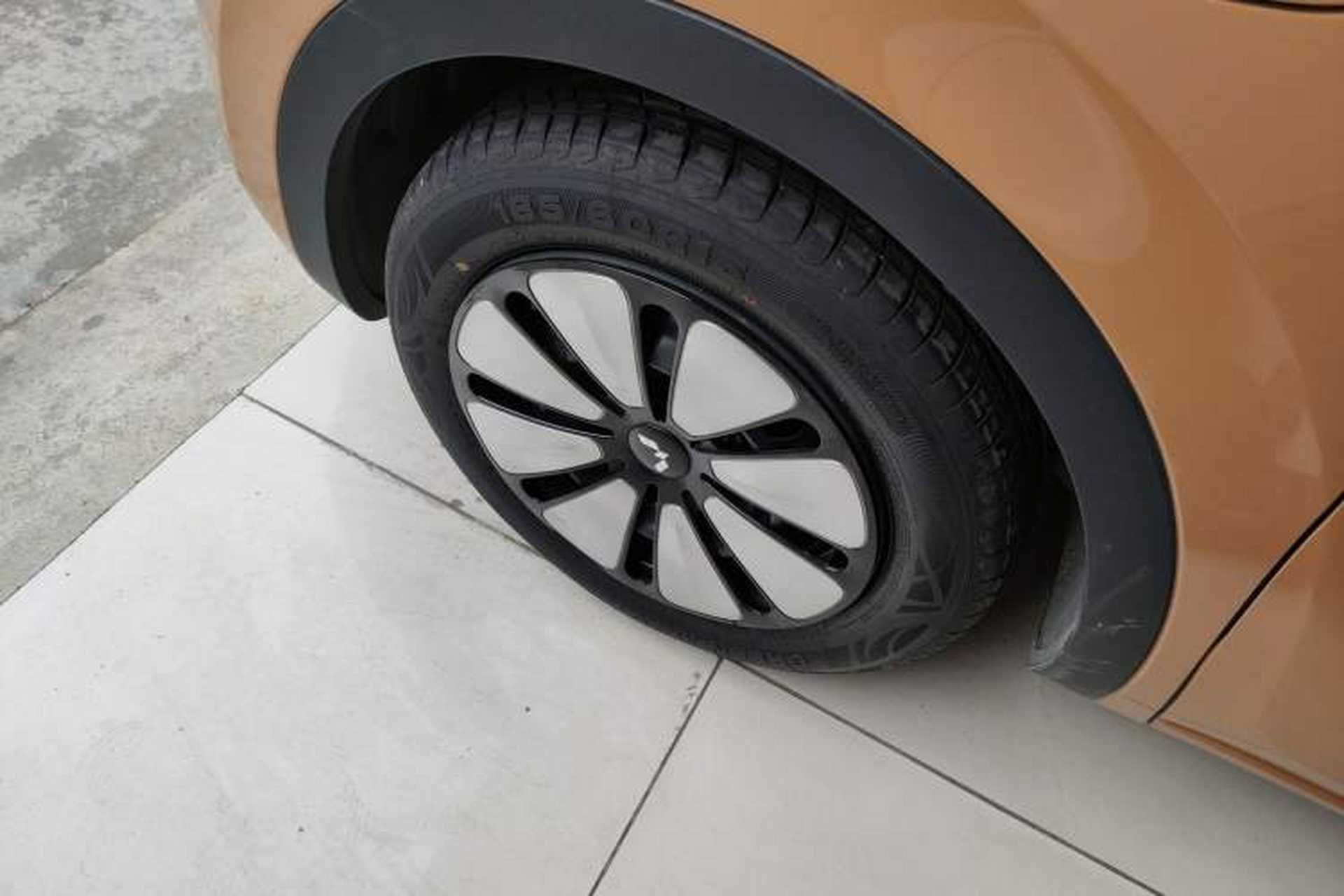 Used Wuling Bingo 2024 333 km Enjoyment Version Left Front Wheel Hub