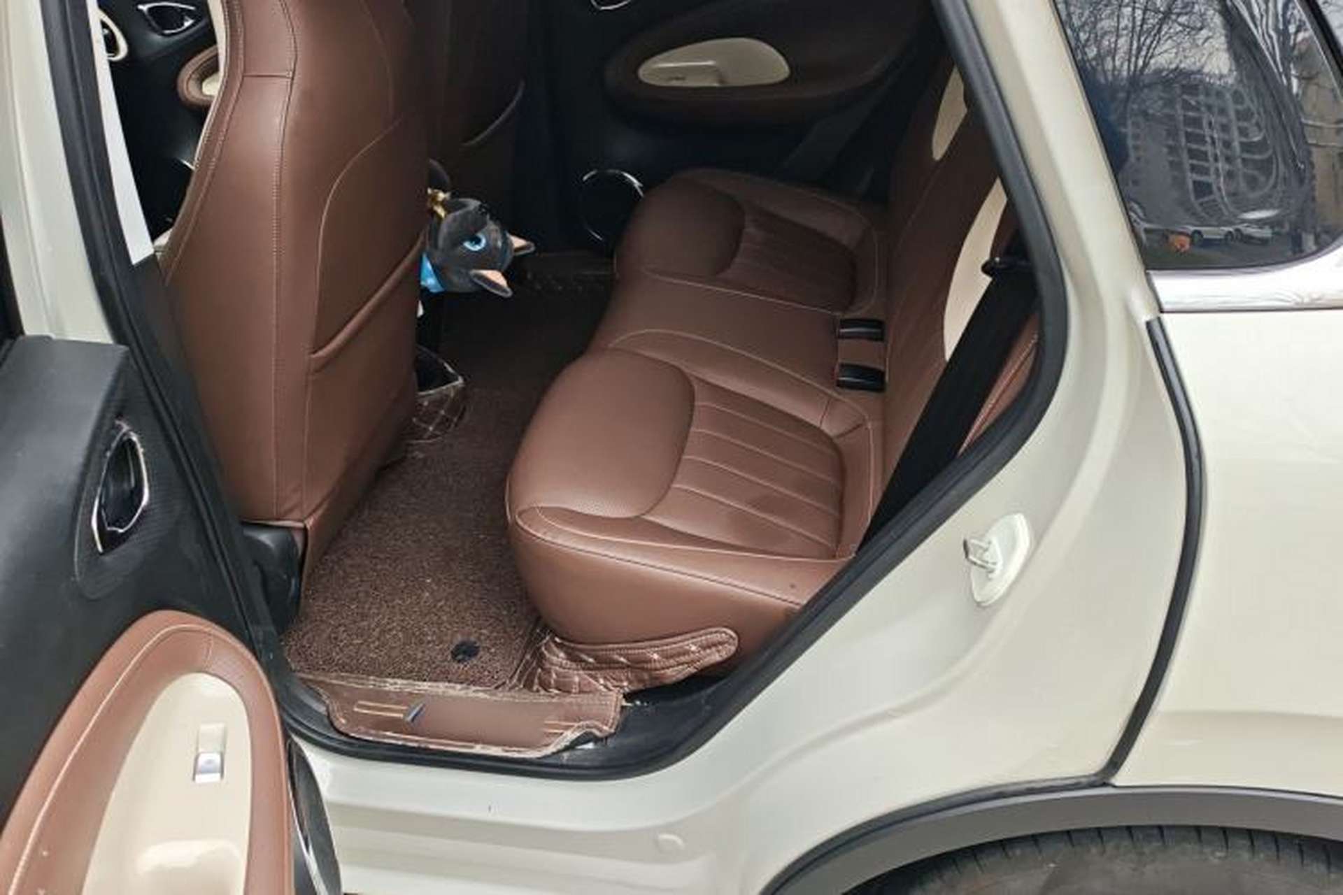 Used Wuling Bingo 2024 333 km Enjoyment Version Left Rear Seat