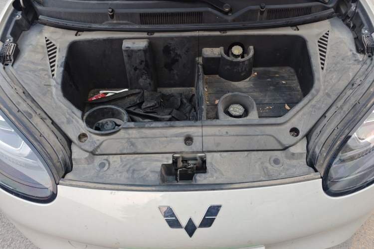 Used Wuling Bingo 2024 333 km Lingxi Connected Version Engine Bay