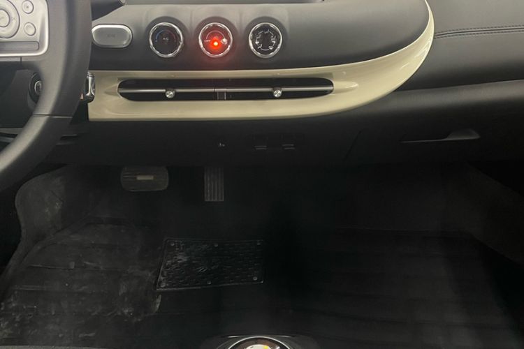 Used Wuling Bingo 2024 203km Light Edition Interior 15