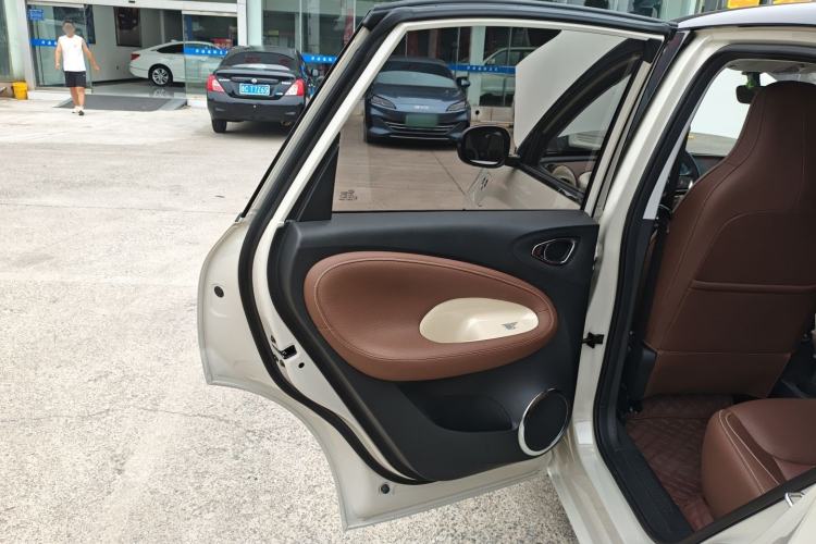 Used Wuling Bingo 2024 333 km Enjoyment Version Interior 8