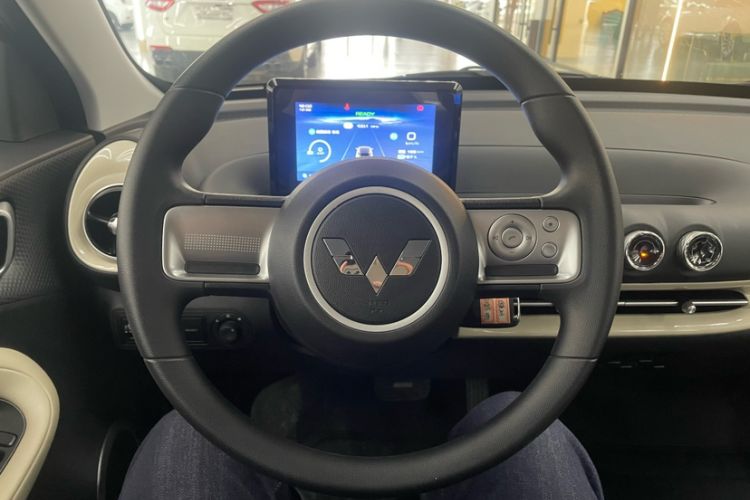 Used Wuling Bingo 2024 203km Light Edition Interior 9
