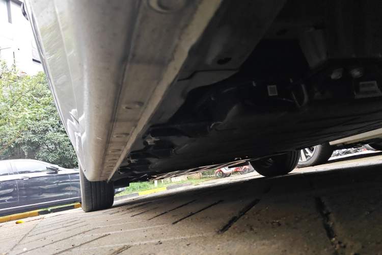 Used Wuling Bingo 2024 333 km Lingxi Connected Version Chassis Rear Left