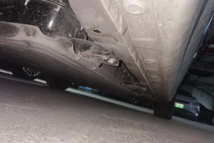 Used Wuling Bingo 2024 410 km Lingxi Deluxe Edition Chassis Rear Right