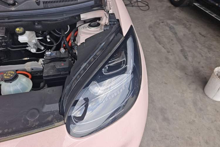 Used Wuling Bingo 2024 333 km Lingxi Connected Version Engine Bay Left