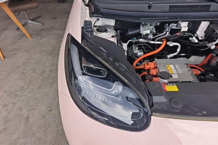 Used Wuling Bingo 2024 333 km Lingxi Connected Version Engine Bay Right