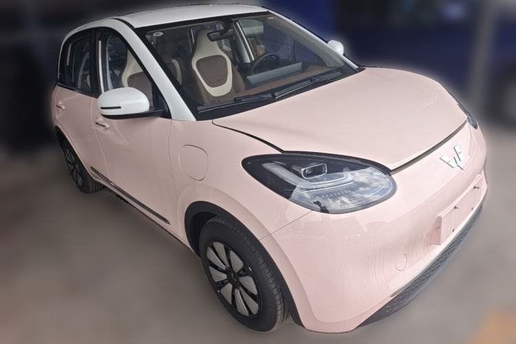Used Wuling Bingo 2024 333 km Lingxi Connected Version Front Right 45 Deg