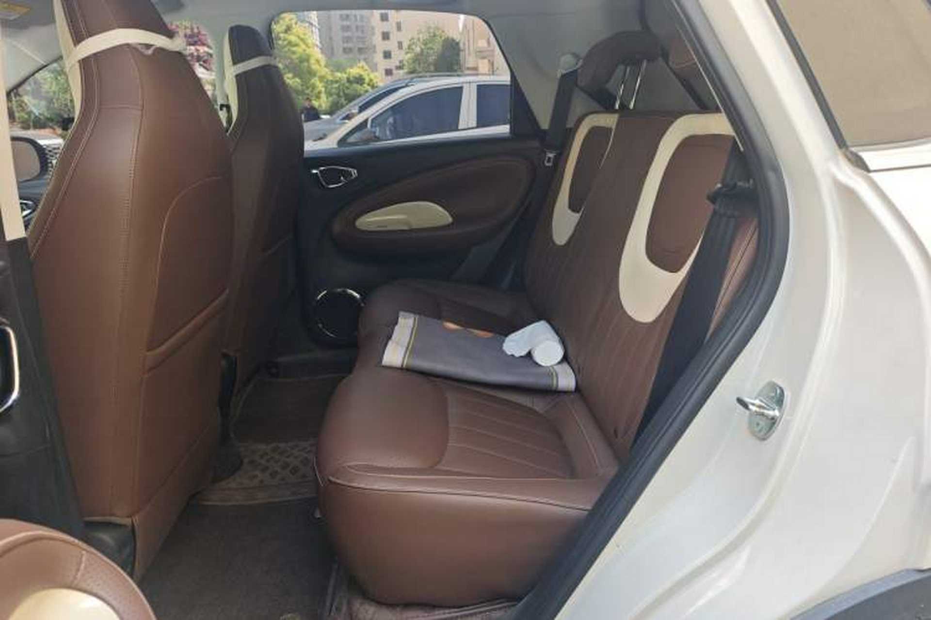 Used Wuling Bingo 2024 333 km Lingxi Connected Version Left Rear Seat