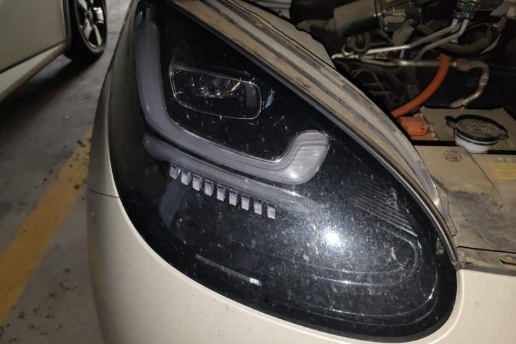 Used Wuling Bingo 2024 333 km Enjoyment Version Right Front Headlight