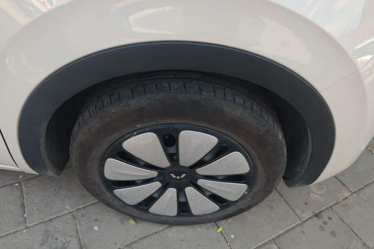 Used Wuling Bingo 2024 333 km Enjoyment Version Right Front Wheel Hub
