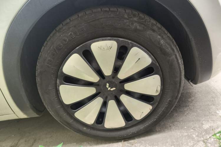 Used Wuling Bingo 2024 333 km Enjoyment Version Right Front Wheel Hub